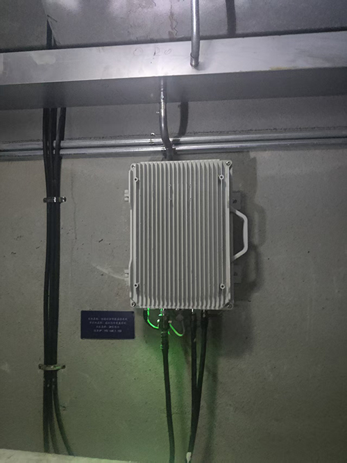  阿合奇电力管廊覆盖漏缆方式案例